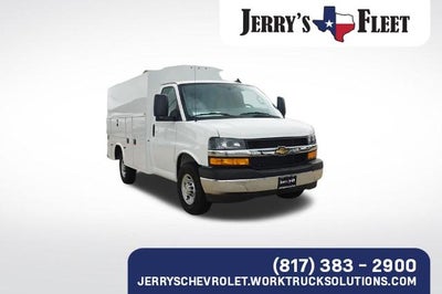 2025 Chevrolet Express Cutaway 3500 Base