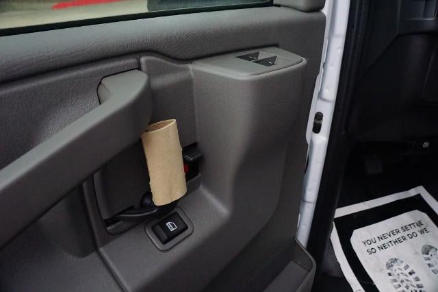 2025 Chevrolet Express Cutaway 3500 Base