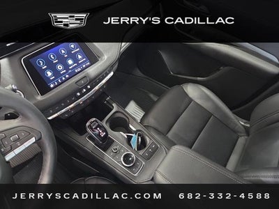 2023 Cadillac XT4 Premium Luxury