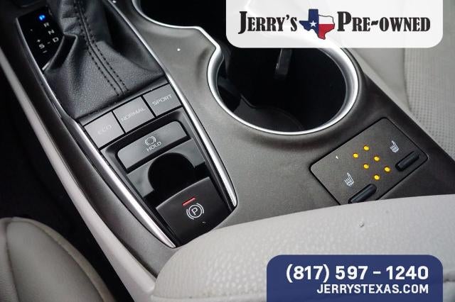 2023 Toyota Camry XLE