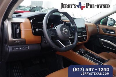 2023 Nissan Pathfinder Platinum