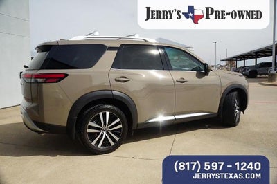 2023 Nissan Pathfinder Platinum