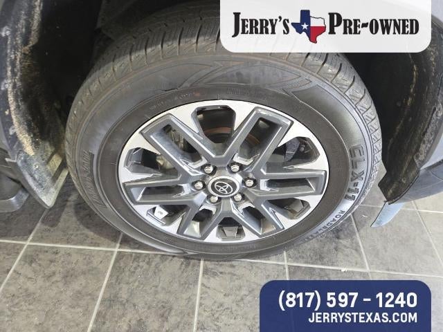 2024 Toyota Sequoia SR5