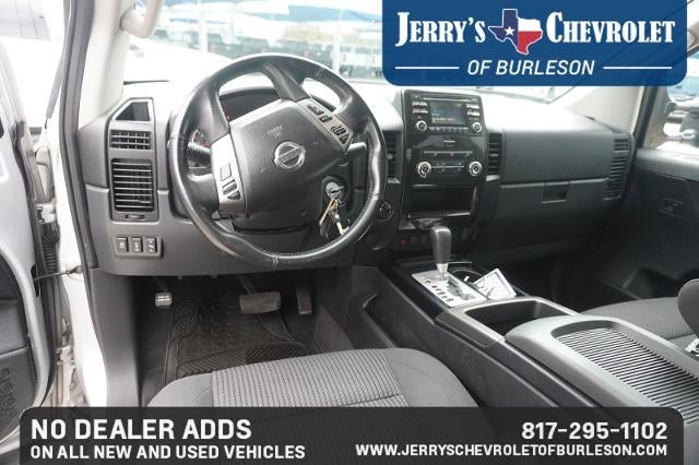 2013 Nissan Titan SV