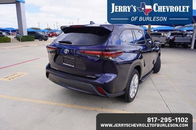 2024 Toyota Highlander LE